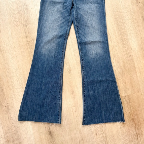 Express Bell Regular High Rise Jeans - Picture 3 of 7